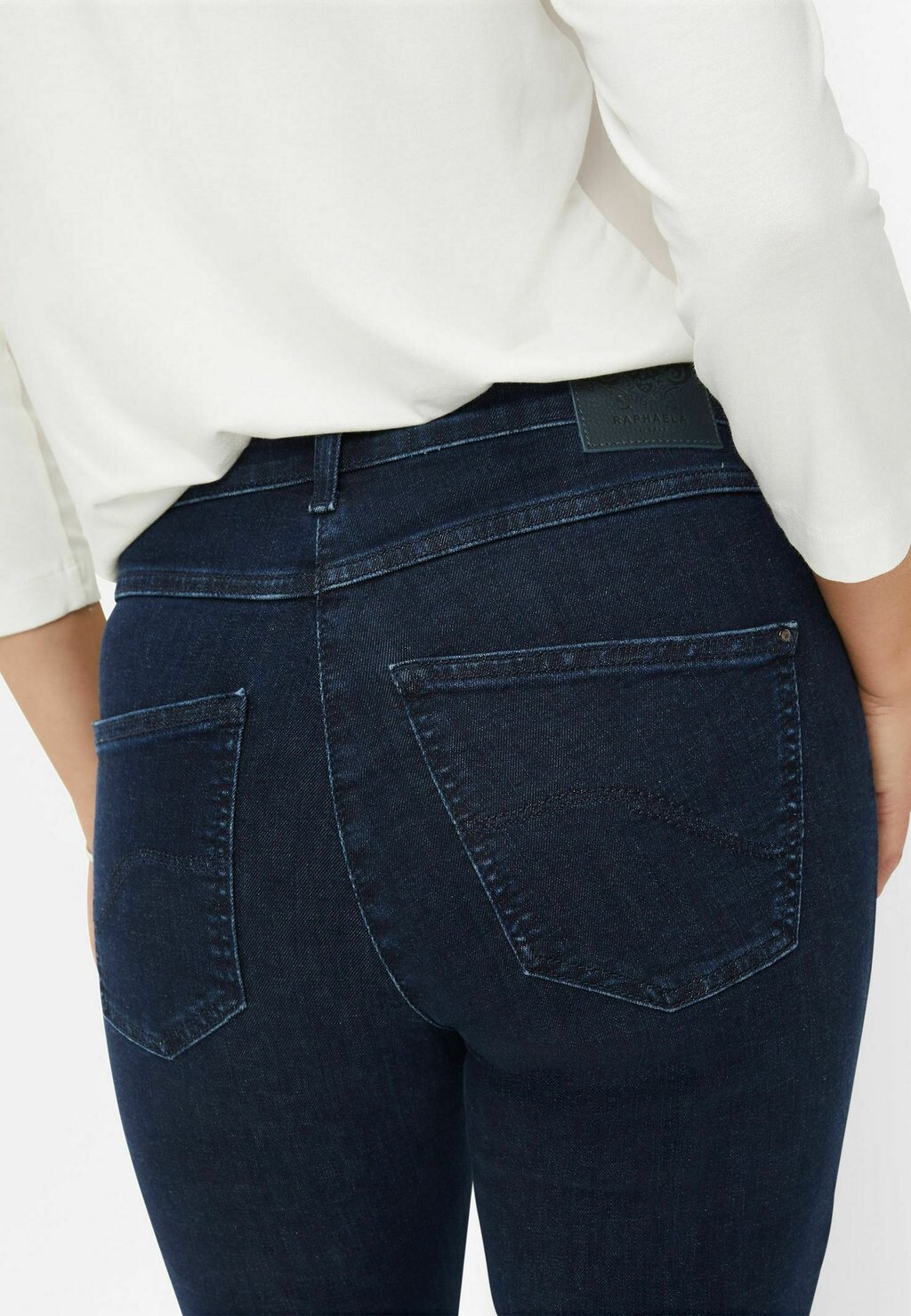 Джинсы облегающего кроя STYLE LORA BRAX, темно-синий
Джинсы облегающего кроя STYLE LORA BRAX, темно-синий