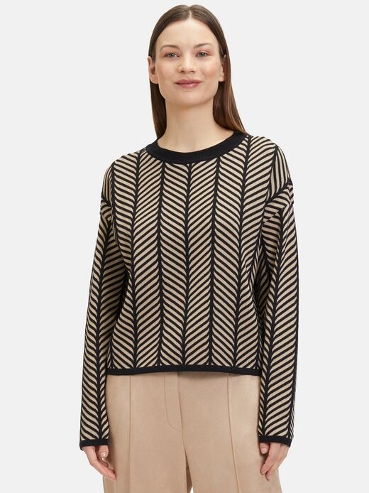 Вязаный свитер Betty & Co, черный
Вязаный свитер Betty & Co, черный