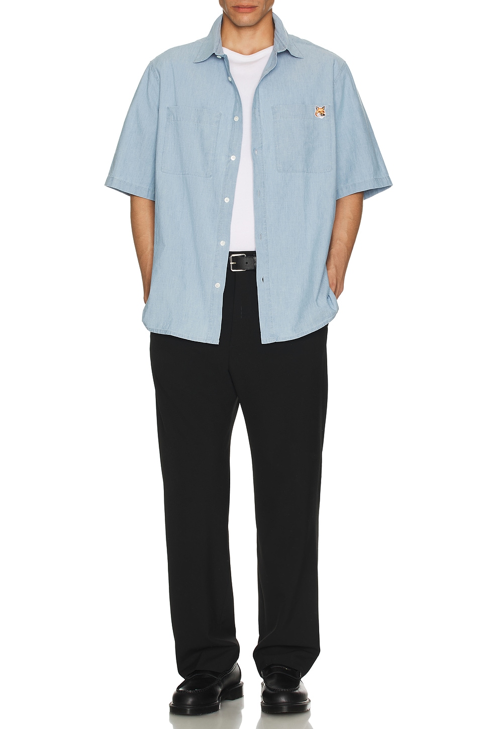 Расслабленная рубашка с коротким рукавом Maison Kitsune, Indigo
Расслабленная рубашка с коротким рукавом Maison Kitsune, Indigo