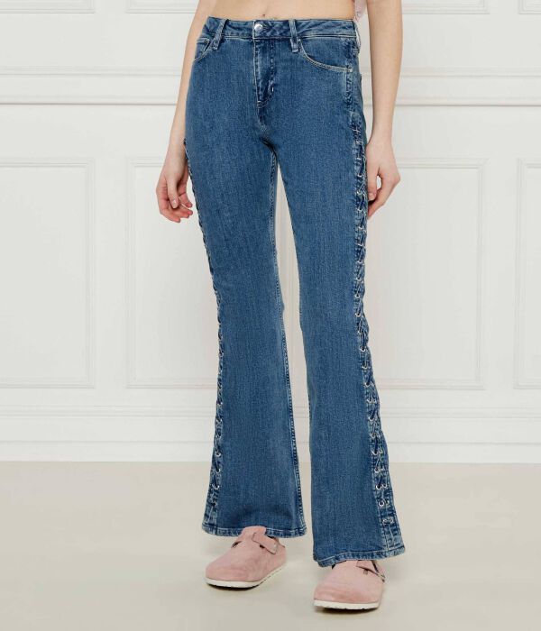 Сексуальные джинсы Flare fit Guess Jeans, синий
Сексуальные джинсы Flare fit Guess Jeans, синий