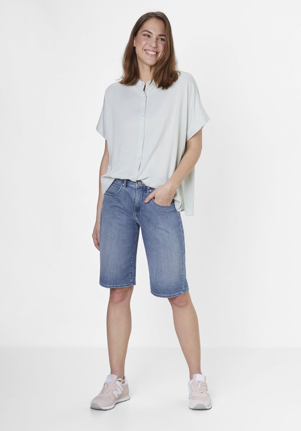 Светлые джинсы с пятью карманами из денима Бермуды ANNA PADDOCK'S, цвет Mid Blue Used
Светлые джинсы с пятью карманами из денима Бермуды ANNA PADDOCK'S, цвет Mid Blue Used