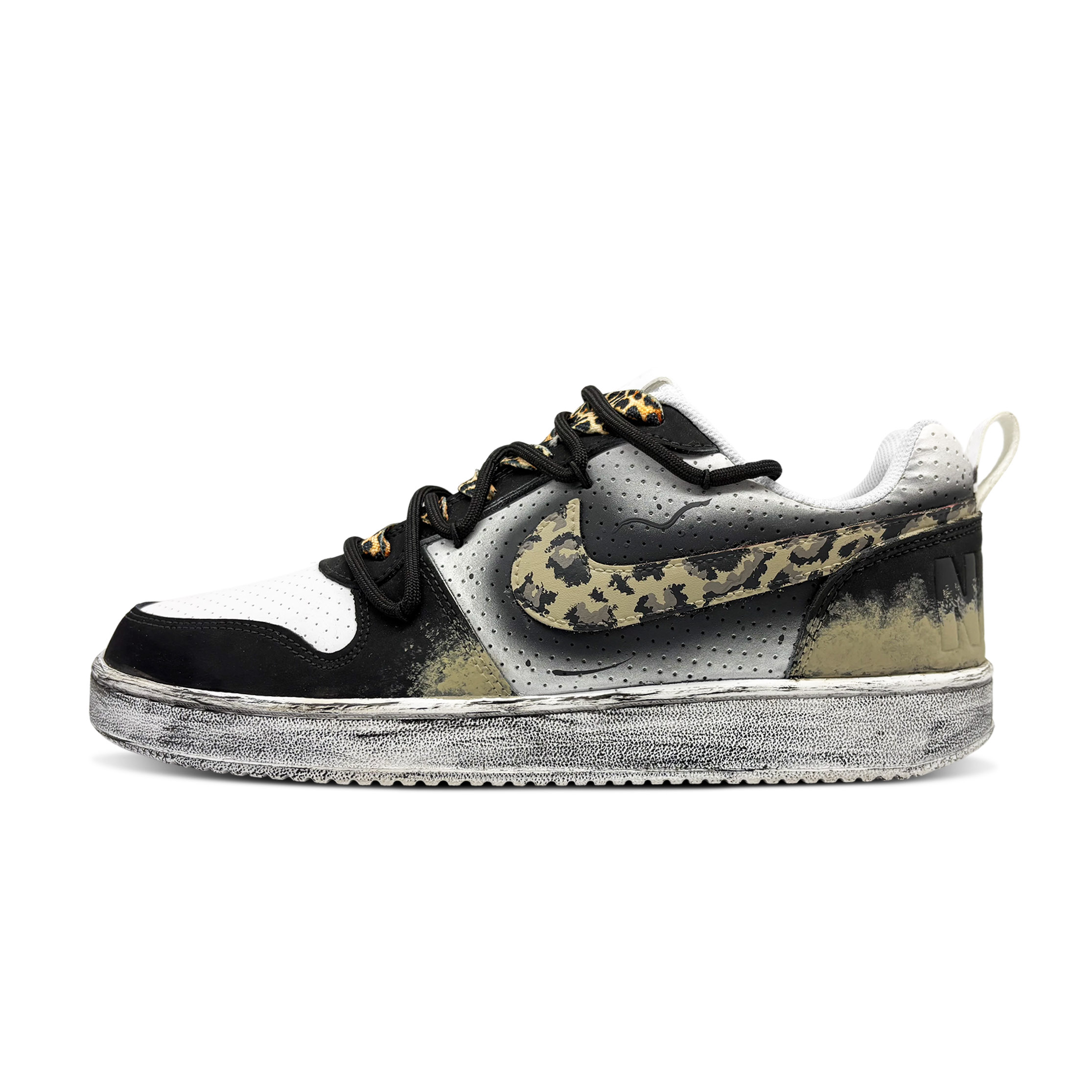Nike Кроссовки для скейтбординга Court Borough Golden Leopard Low top мужские Black White
Nike Кроссовки для скейтбординга Court Borough Golden Leopard Low top мужские Black White
