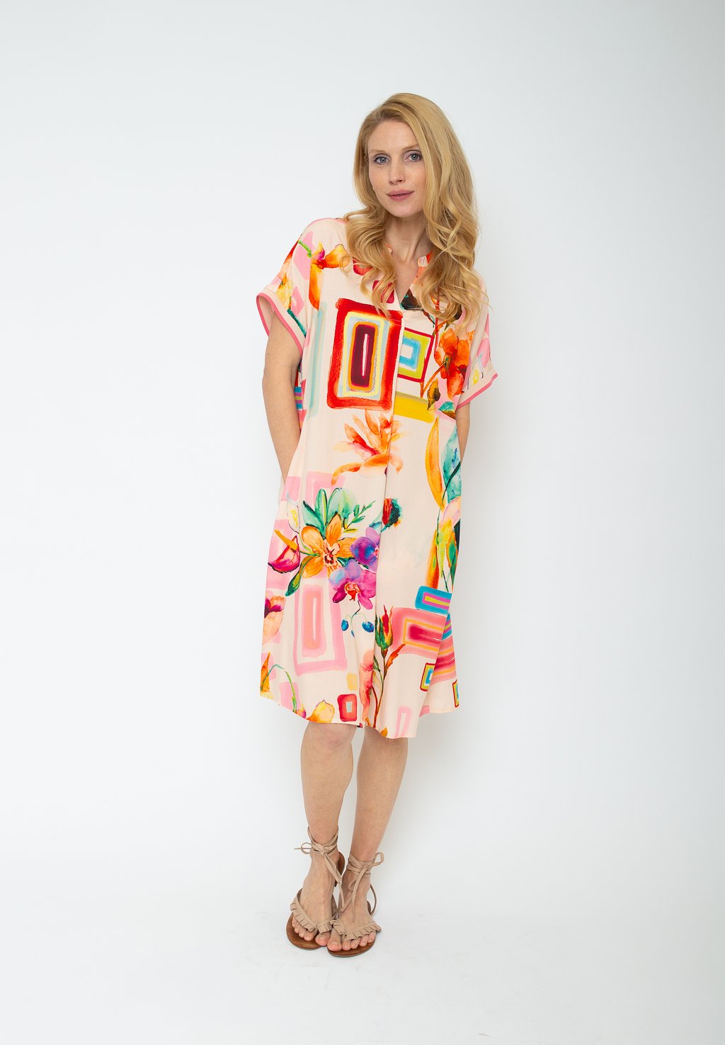 Повседневное платье Emily van den Bergh, мультиколор
Повседневное платье Emily van den Bergh, мультиколор