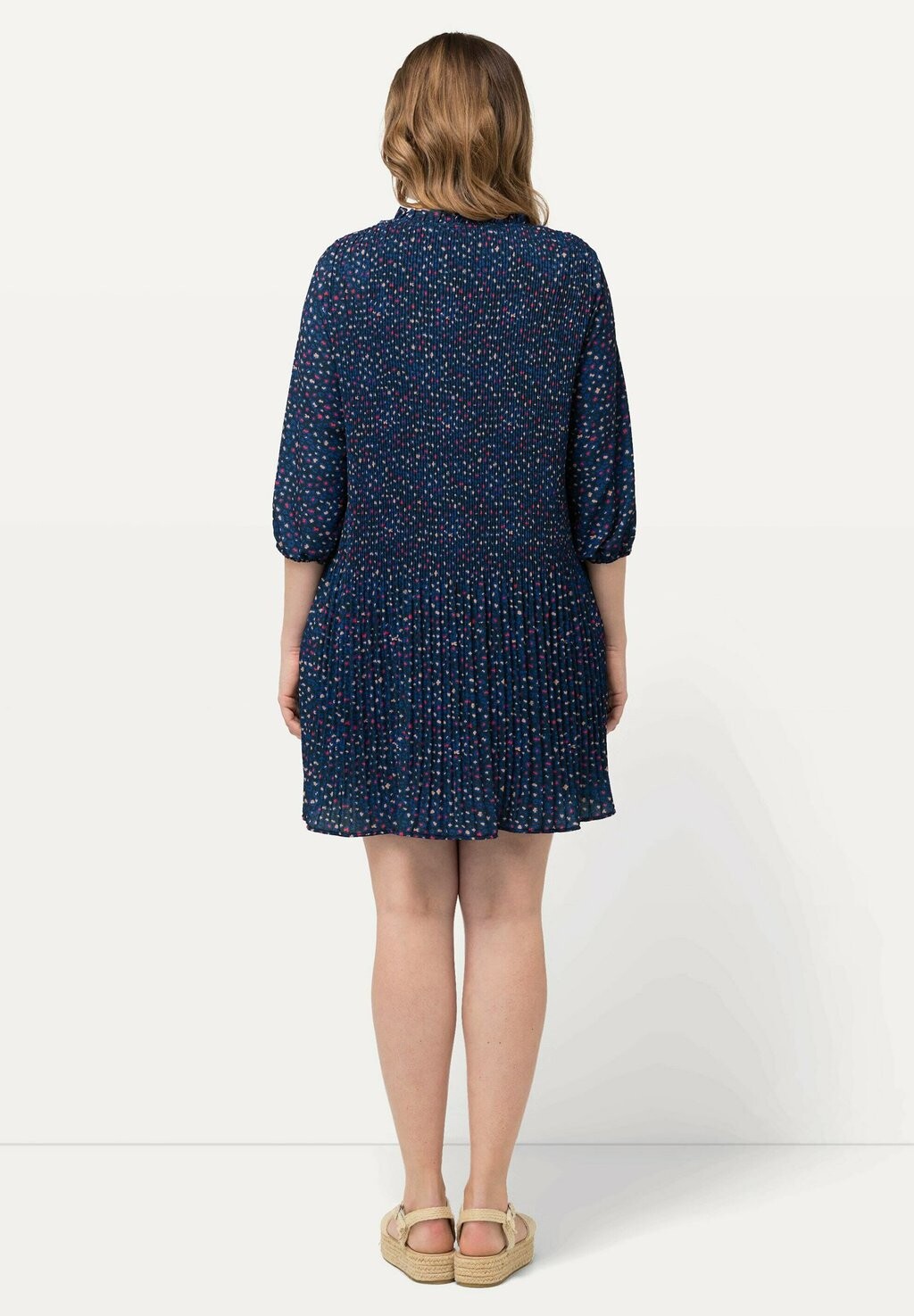 Дневное платье Ulla Popken, темно-синий
Дневное платье Ulla Popken, темно-синий