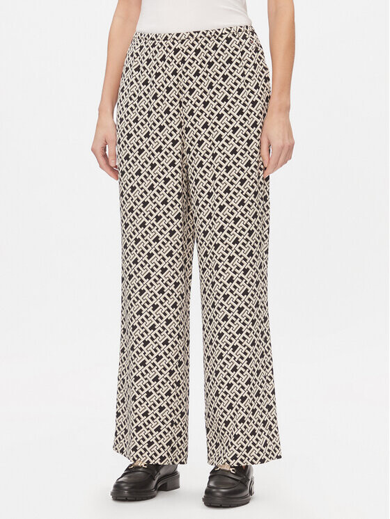 Тканевые брюки свободного кроя Tommy Hilfiger, мультиколор
Тканевые брюки свободного кроя Tommy Hilfiger, мультиколор