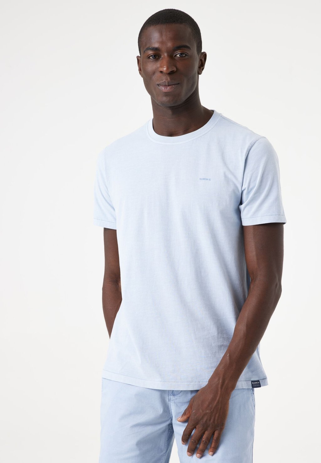 Базовая футболка Garcia, синий 
Базовая футболка Garcia, синий