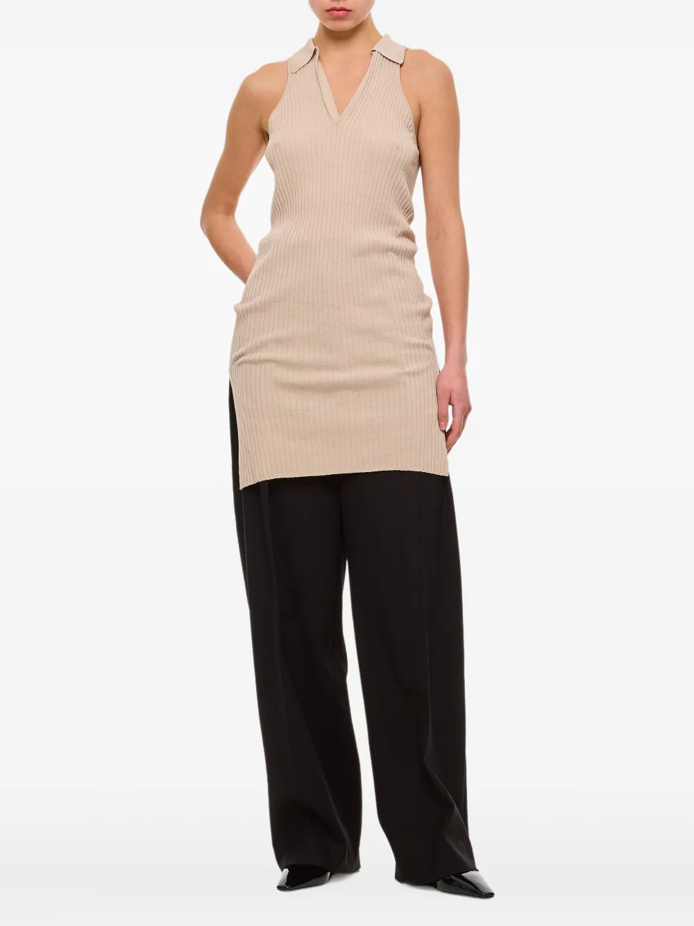 Топ в рубчик с разрезами QUIRA, нейтральный
Топ в рубчик с разрезами QUIRA, нейтральный