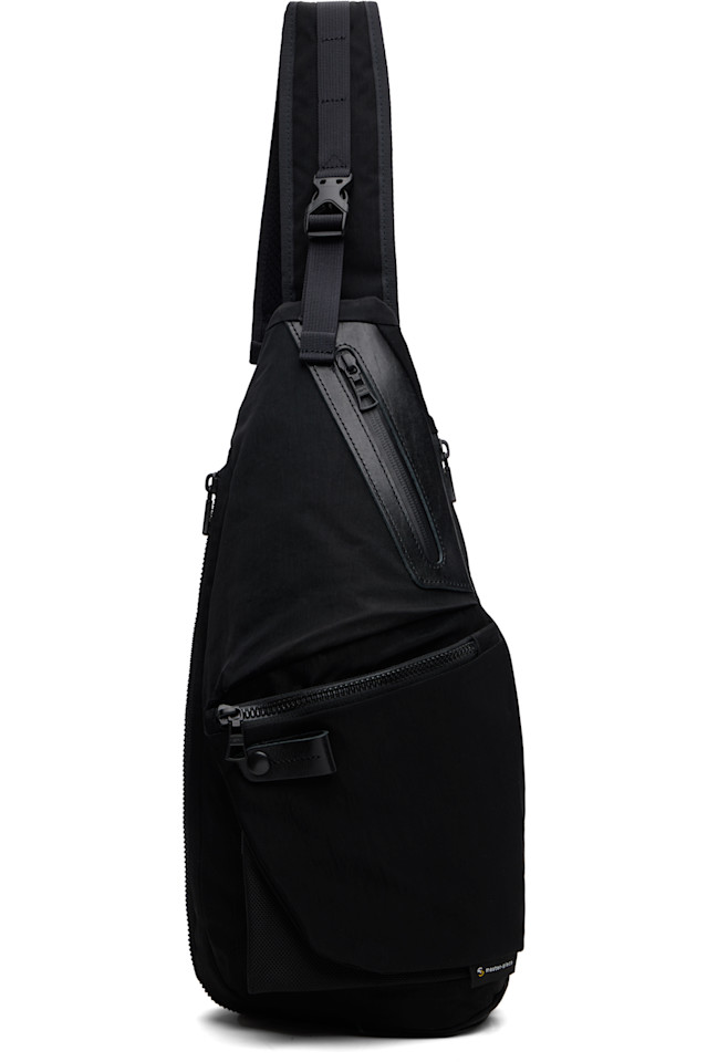 Цирковая сумка через плечо Master-Piece, черный
Цирковая сумка через плечо Master-Piece, черный