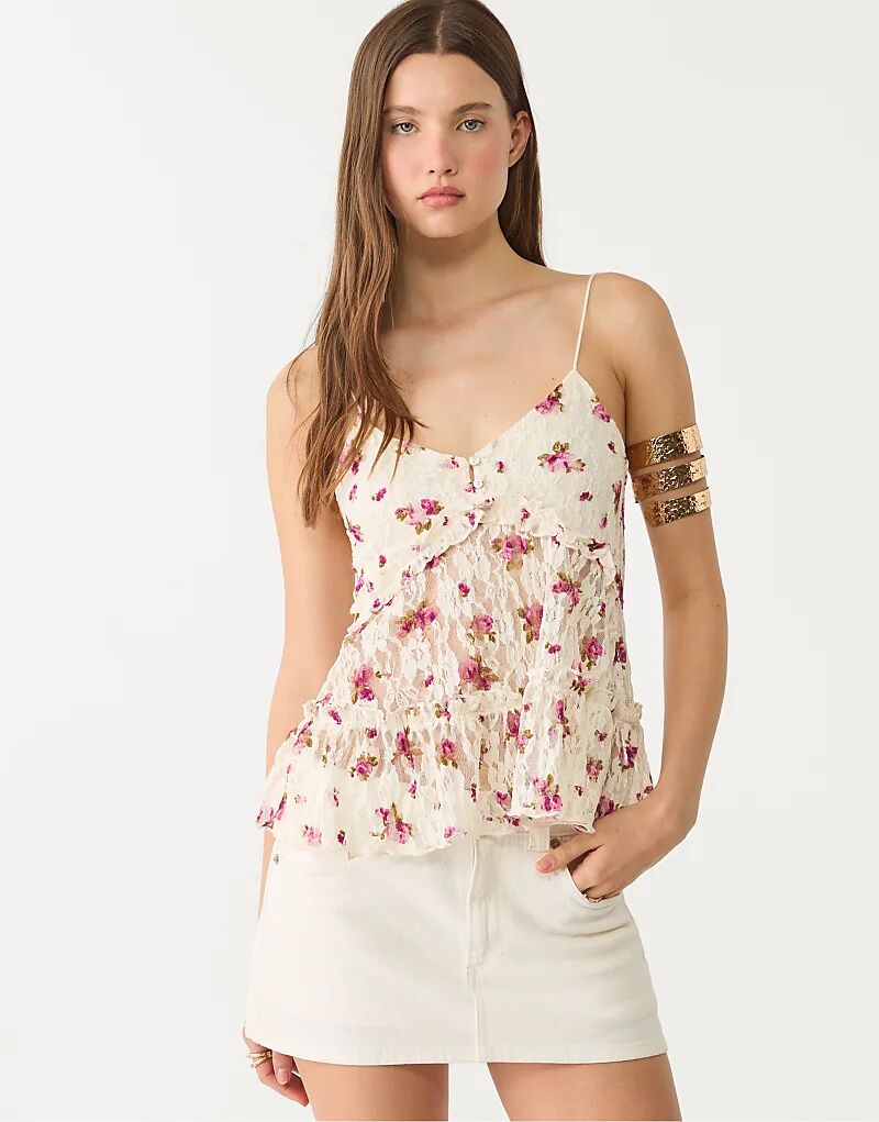 Светлый кружевной топ Stradivarius с бретельками в цвете ванили
Светлый кружевной топ Stradivarius с бретельками в цвете ванили