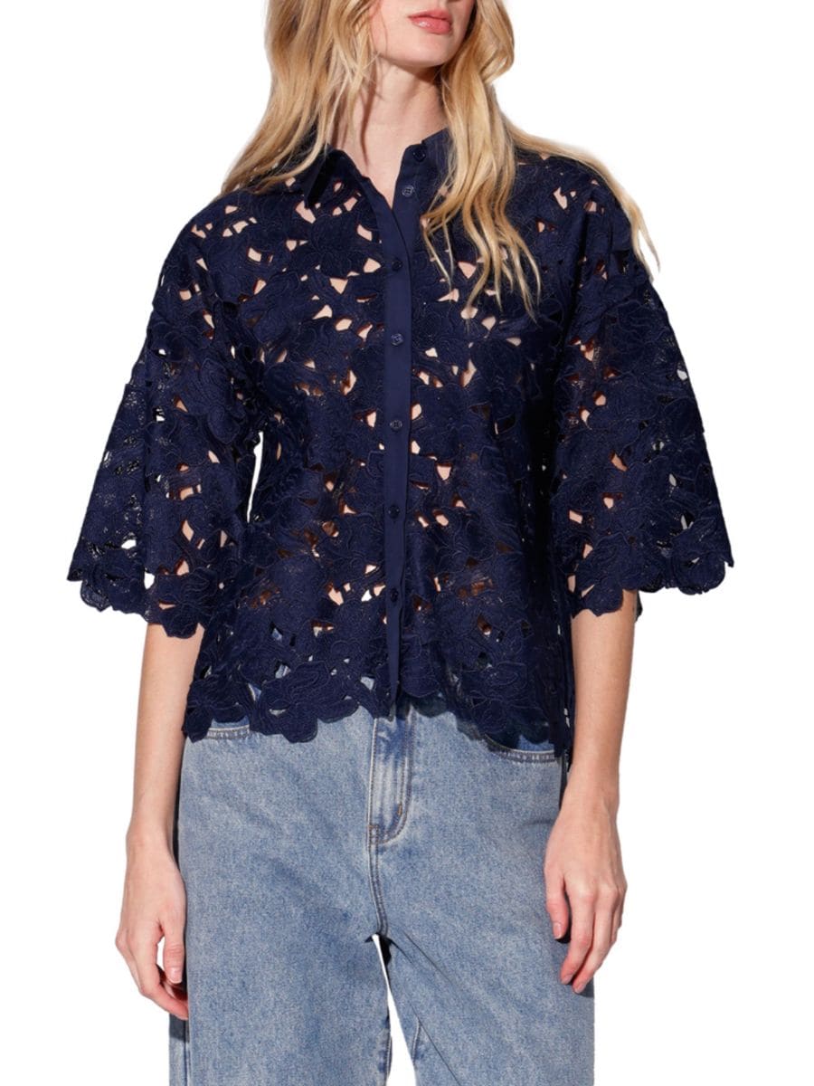 Рубашка из прозрачного кружева с цветочной бахромой на пуговицах Walter Baker, темно-синий
Рубашка из прозрачного кружева с цветочной бахромой на пуговицах Walter Baker, темно-синий