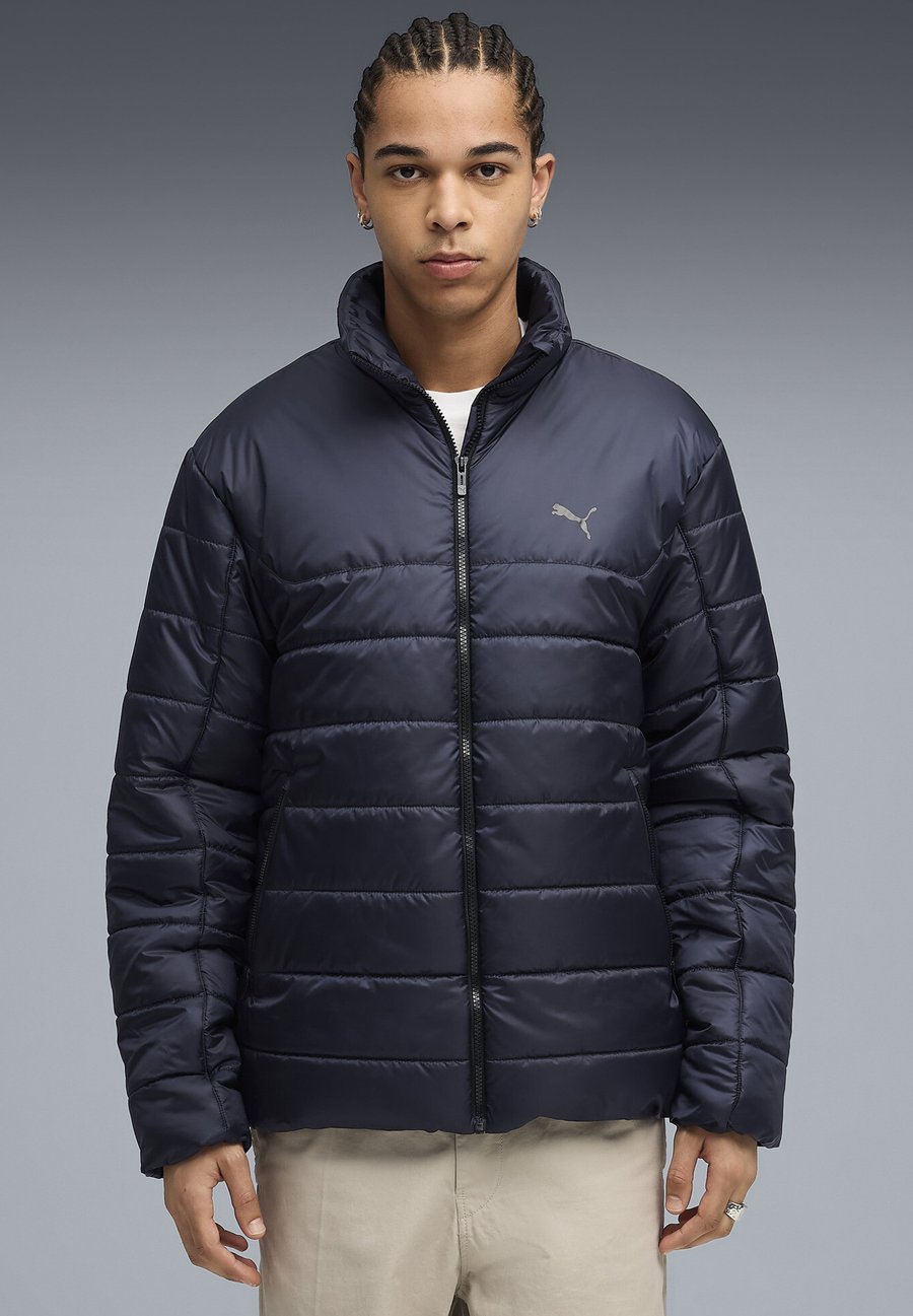 Куртка Puma ESSENTIALS WATTIERTE, New Navy/Blue
Куртка Puma ESSENTIALS WATTIERTE, New Navy/Blue