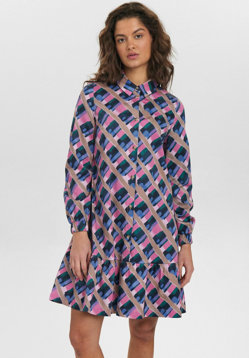 Платье-рубашка NUTARTY Nümph, розовый
Платье-рубашка NUTARTY Nümph, розовый