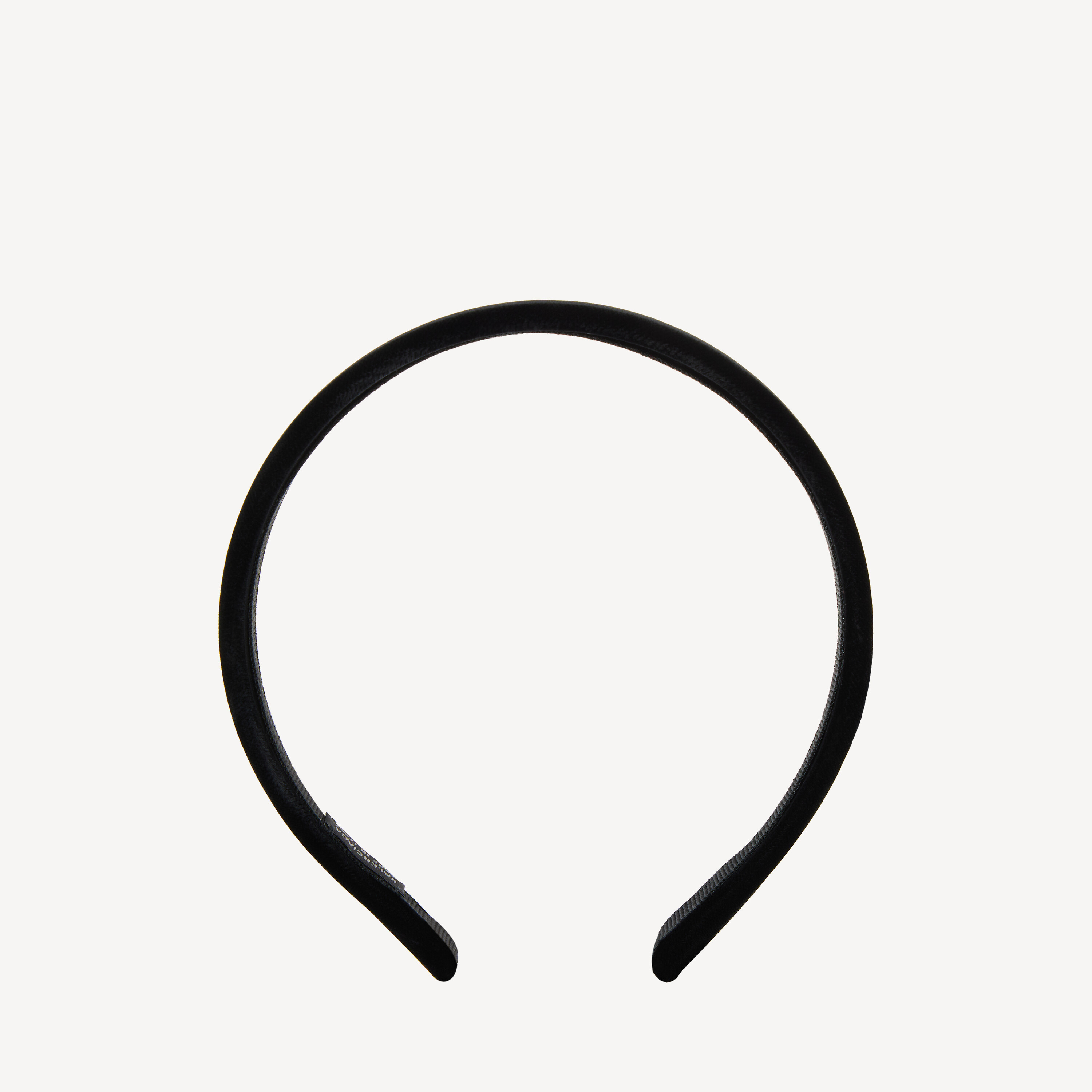 BALENCIAGA Женский ободок Holli Flat в черном цвете/с блестящим серебром
BALENCIAGA Женский ободок Holli Flat в черном цвете/с блестящим серебром