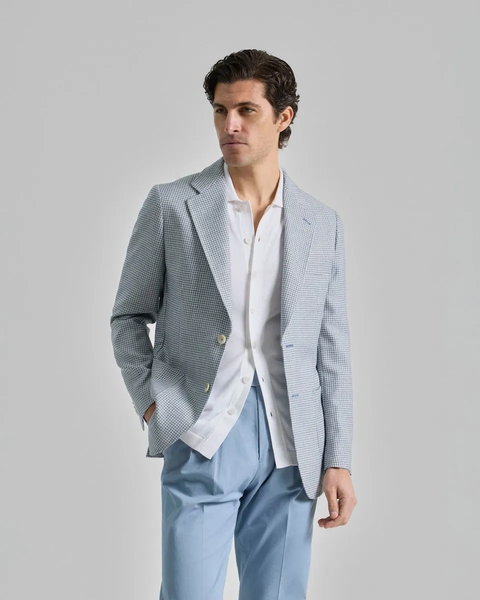 Мужской приталенный пиджак в ломаную клетку светло-голубого цвета PuroEgo, голубой
Мужской приталенный пиджак в ломаную клетку светло-голубого цвета PuroEgo, голубой