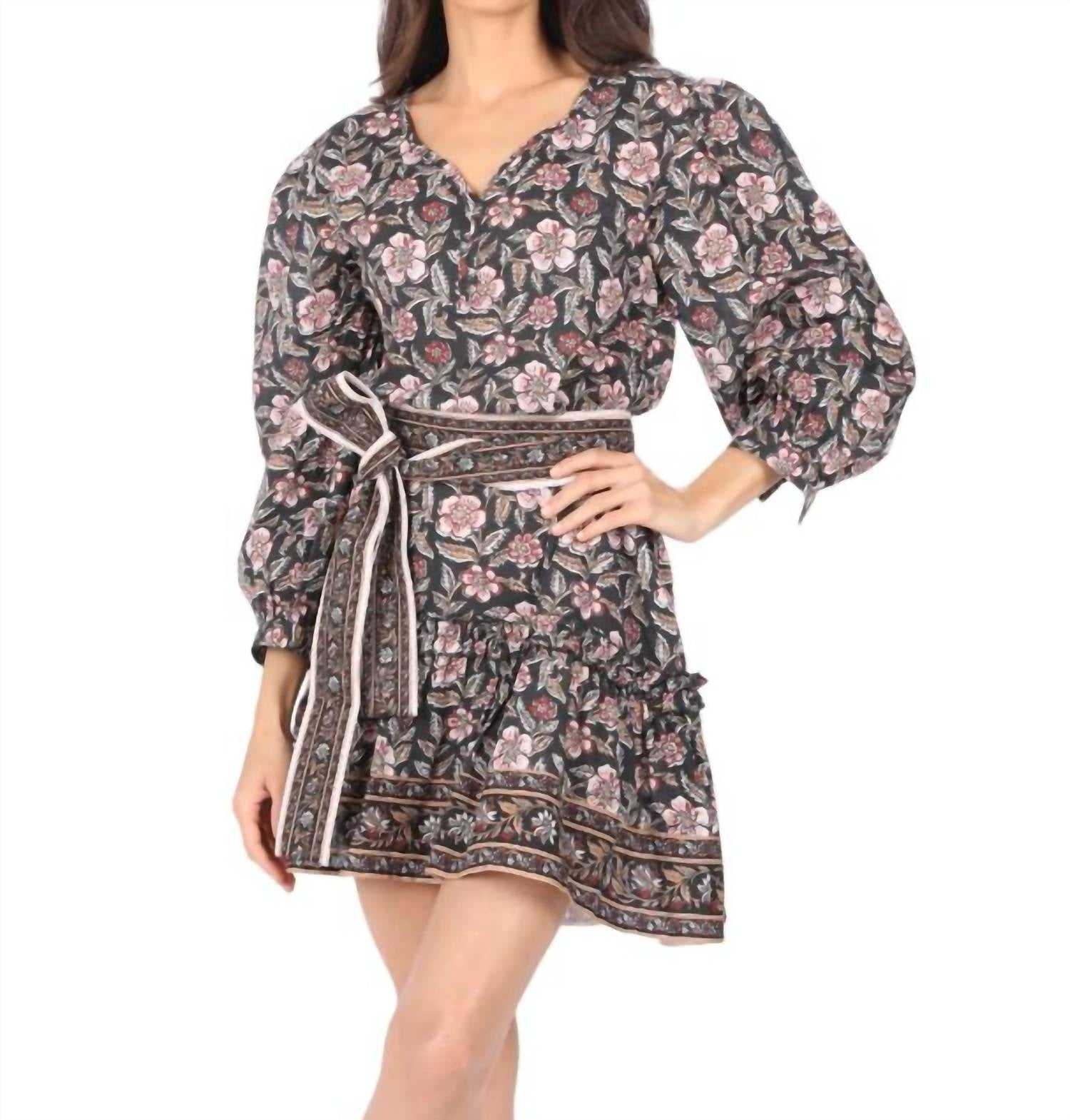 Платье Nora в черном цвете Multi Bindu
Платье Nora в черном цвете Multi Bindu