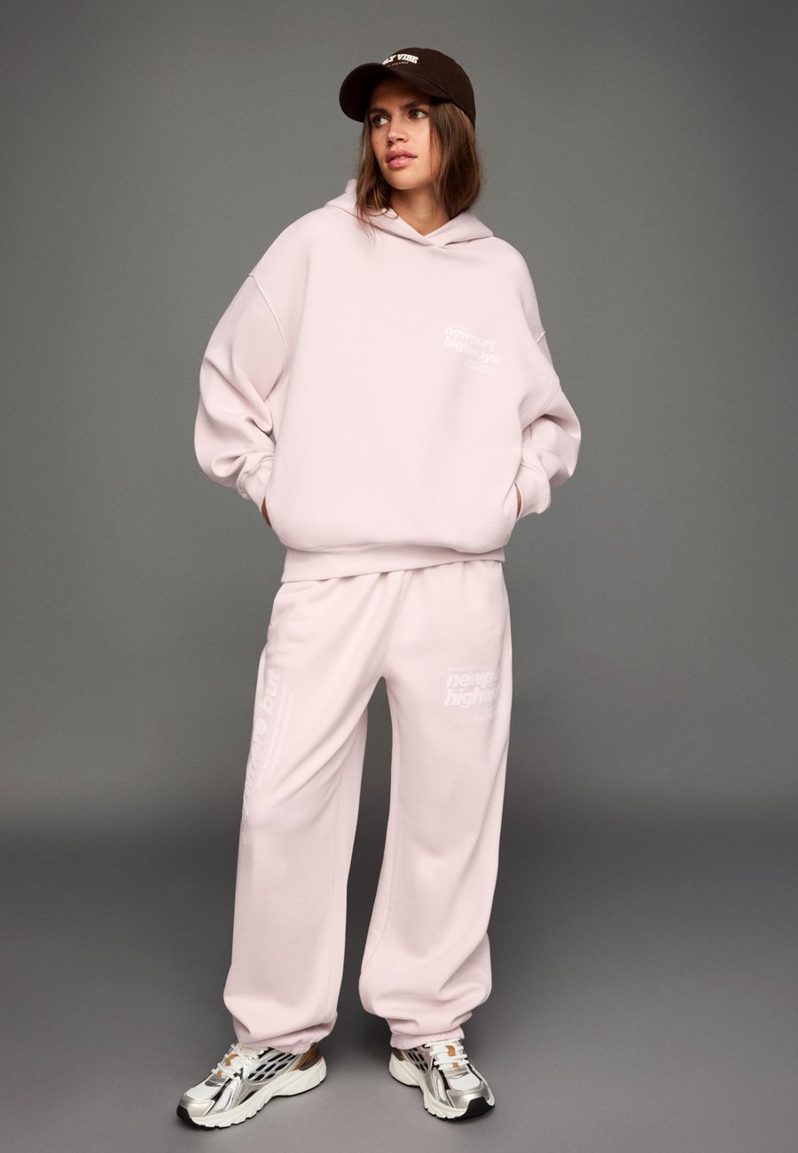 Худи Bershka PRINTED, Light Pink, Розовый, Худи Bershka PRINTED, Light Pink
Худи Bershka PRINTED, Light Pink, Розовый, Худи Bershka PRINTED, Light Pink