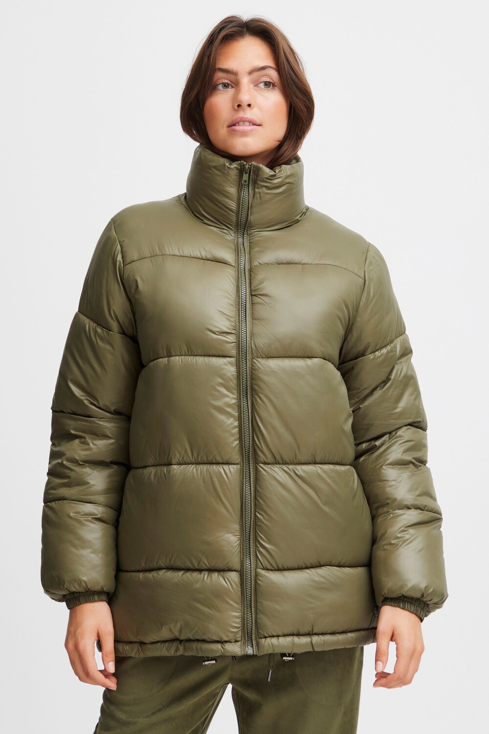 Пуховик Oxmo Steppjacke OXAbelone, зеленый
Пуховик Oxmo Steppjacke OXAbelone, зеленый