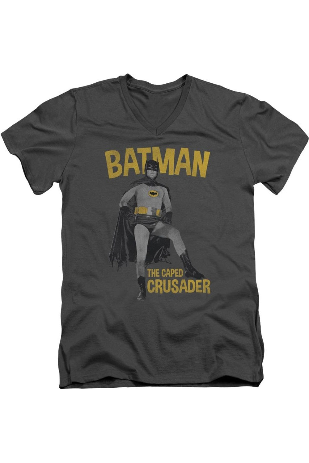 Бэтмен Классический ТВ Плащ Крестоносец Короткий рукав Взрослый V-образный вырез Премиум Хлопок Футболка / Футболка Gildan, цвет charcoal 
Бэтмен Классический ТВ Плащ Крестоносец Короткий рукав Взрослый V-образный вырез Премиум Хлопок Футболка / Футболка Gildan, цвет charcoal