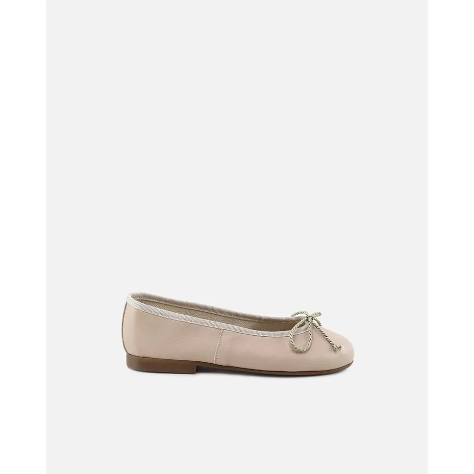 Балетки для девочек из натуральной кожи Eli 1957, натуральный
Балетки для девочек из натуральной кожи Eli 1957, натуральный