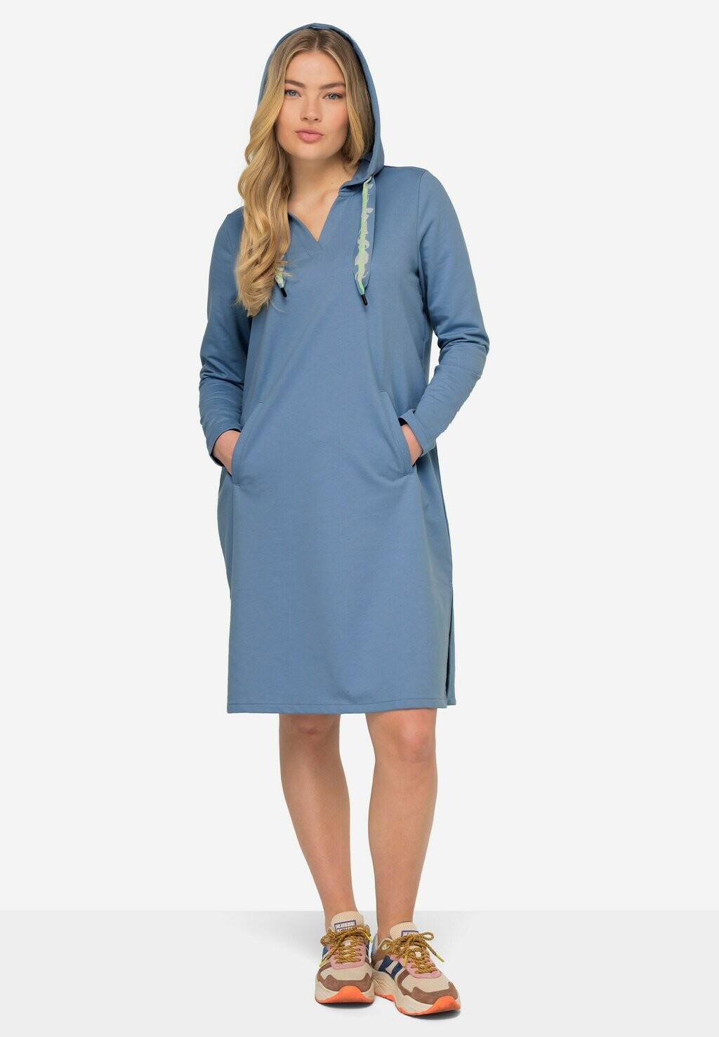 Дневное платье KAPUZE LAURASØN, светло-голубой
Дневное платье KAPUZE LAURASØN, светло-голубой
