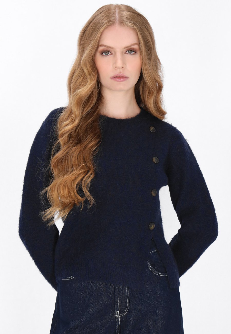 Джемпер DreiMaster DREIMASTER, Navy/Blue
Джемпер DreiMaster DREIMASTER, Navy/Blue