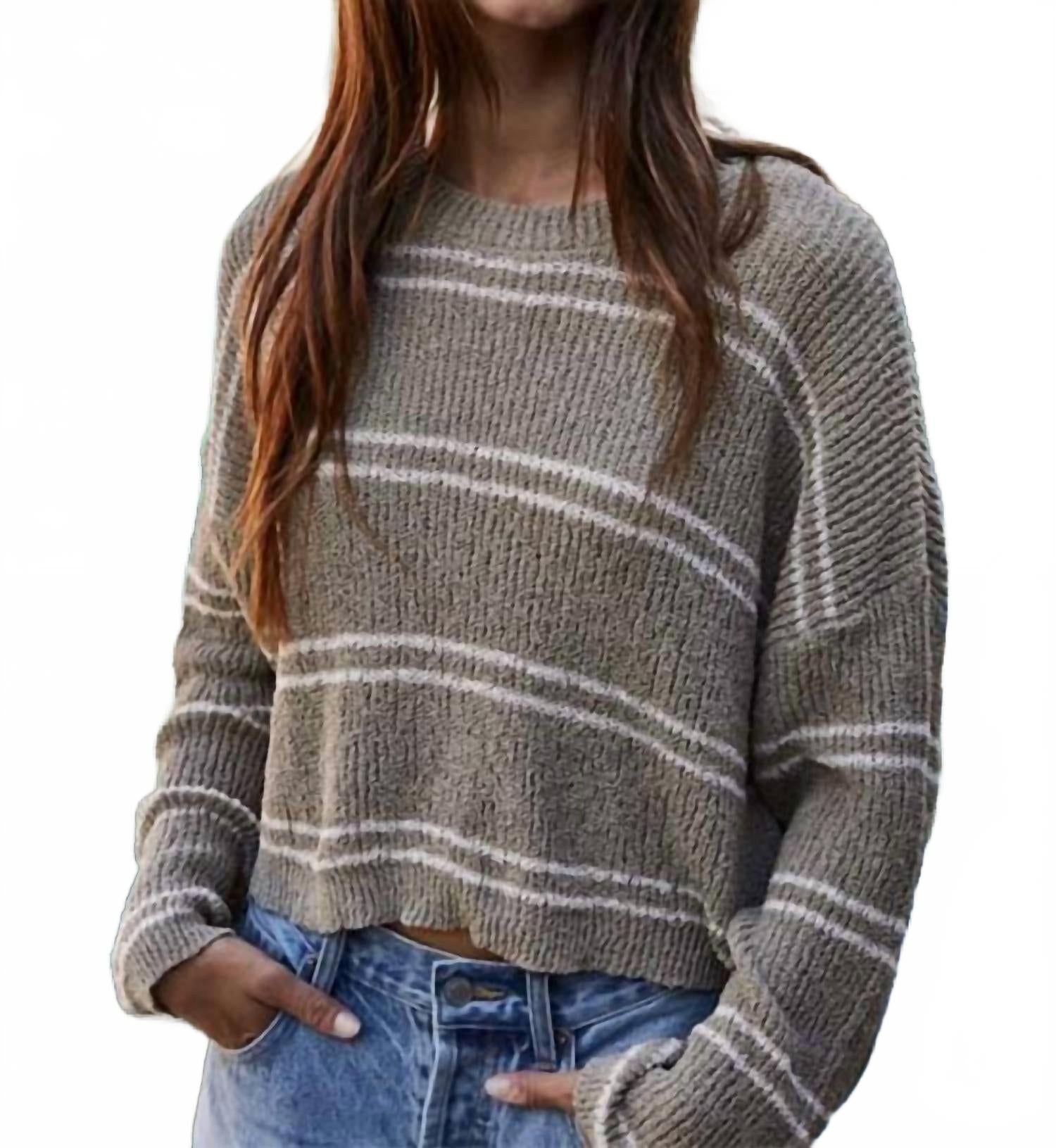 Вязаный топ из полиэстера с длинными рукавами и двойной полоской в цвете обожженная олива и крем By Together, оливково-сливочный 
Вязаный топ из полиэстера с длинными рукавами и двойной полоской в цвете обожженная олива и крем By Together, оливково-сливочный