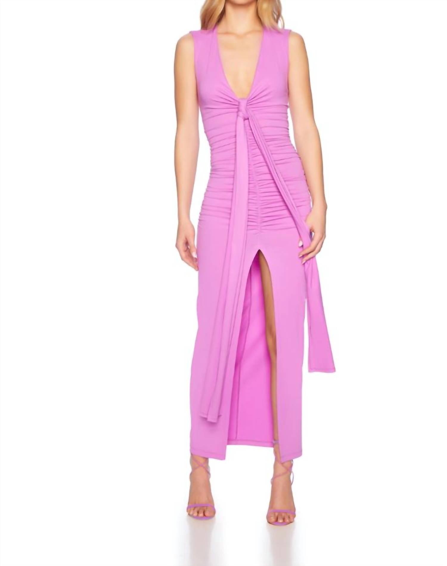 Платье со сборками и завязками спереди в цвете Snapdragon Susana Monaco
Платье со сборками и завязками спереди в цвете Snapdragon Susana Monaco