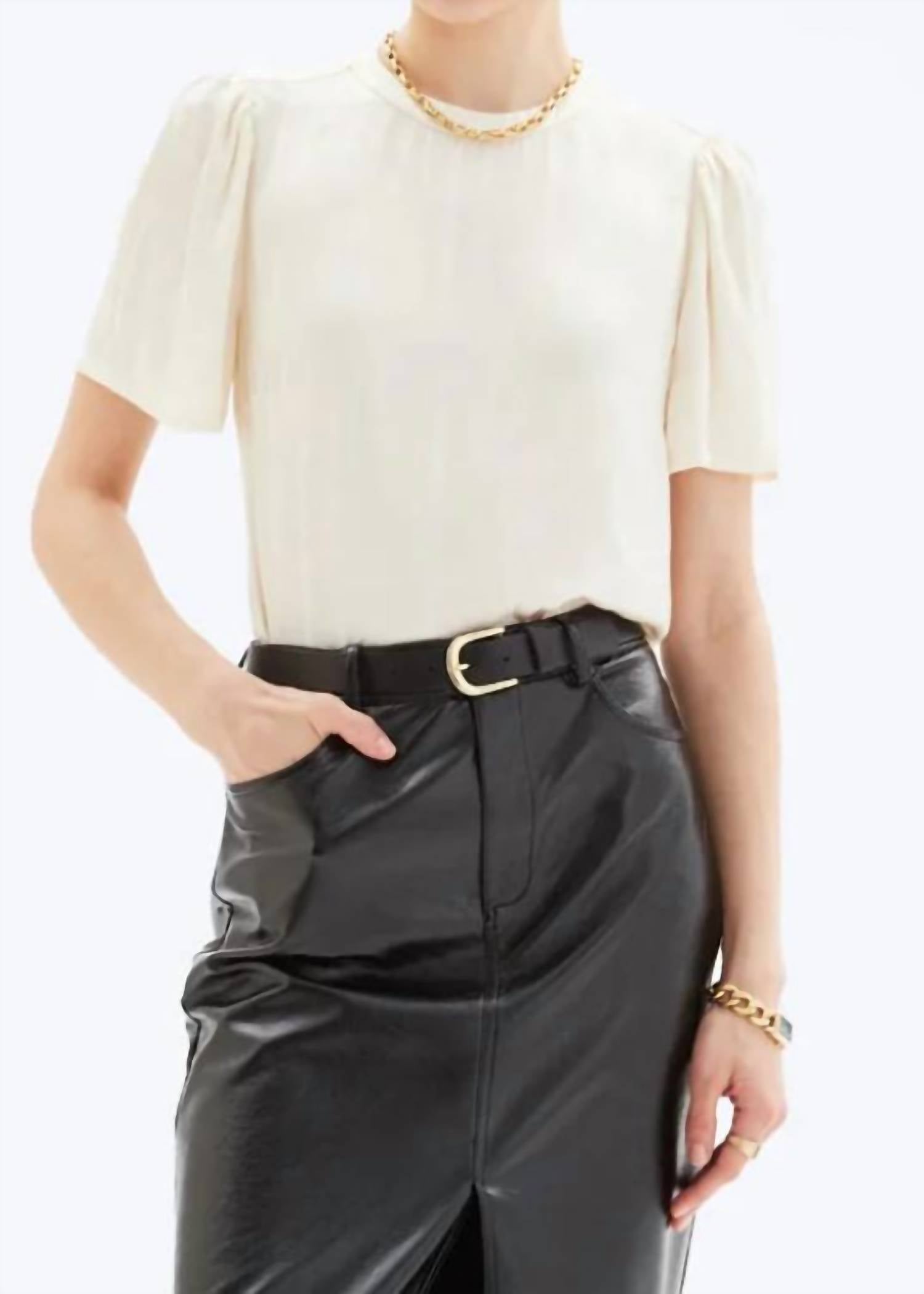 Топ с рукавами-крылышками Tiger Tia в цвете «яичная скорлупа» CHRLDR, цвет eggshell
Топ с рукавами-крылышками Tiger Tia в цвете «яичная скорлупа» CHRLDR, цвет eggshell