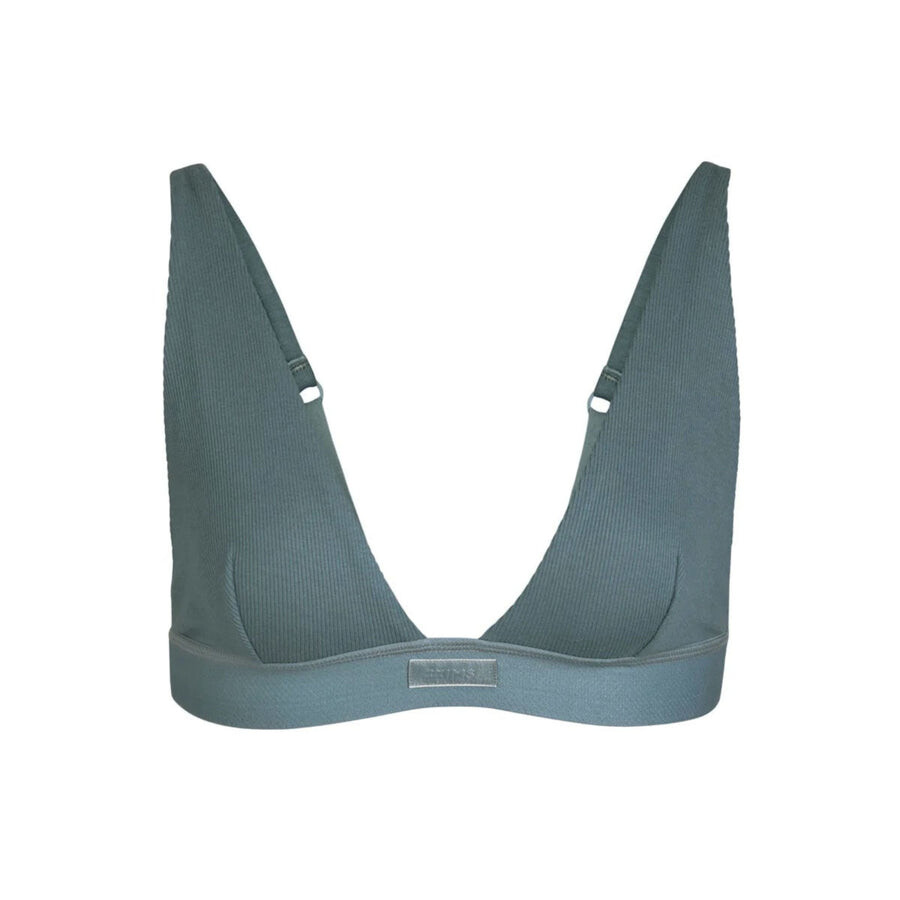 Бюстгальтер с глубоким вырезом SKIMS Cotton Rib, цвет Kyanite
Бюстгальтер с глубоким вырезом SKIMS Cotton Rib, цвет Kyanite