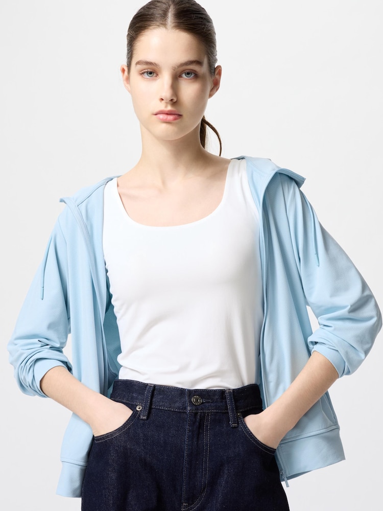 Топ на бретелях с чашечками airism Uniqlo, белый
Топ на бретелях с чашечками airism Uniqlo, белый