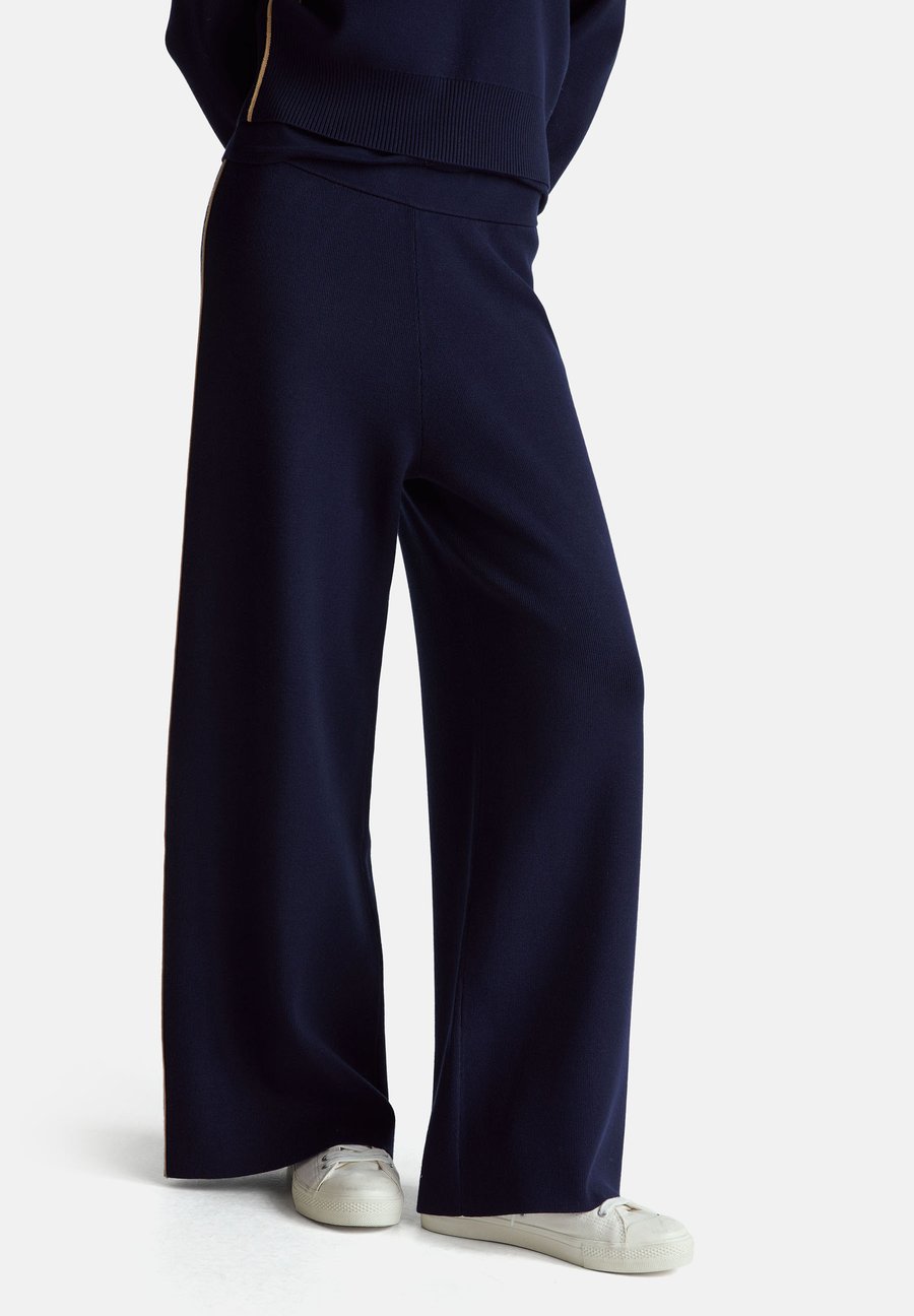 Брюки United Colors of Benetton Trousers, Blue
Брюки United Colors of Benetton Trousers, Blue