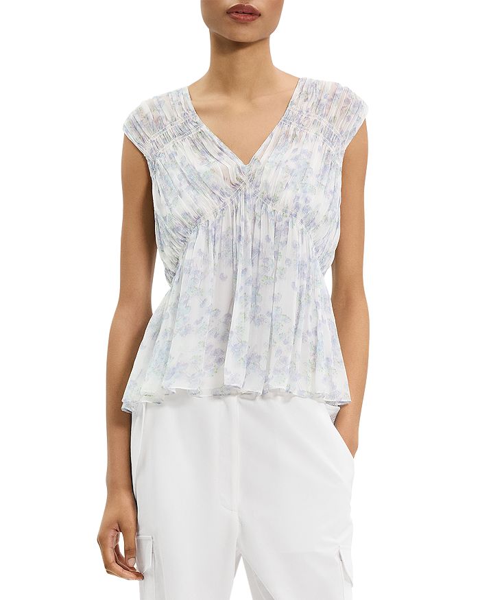 Шелковый топ с V-образным вырезом и сборками Theory, белый
Шелковый топ с V-образным вырезом и сборками Theory, белый