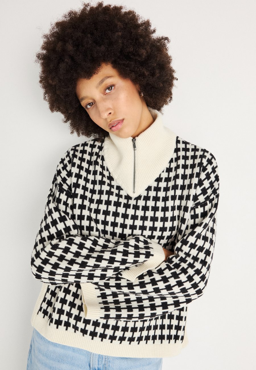 Джемпер MSCH Copenhagen ZIP , Egret/Black/White
Джемпер MSCH Copenhagen ZIP , Egret/Black/White