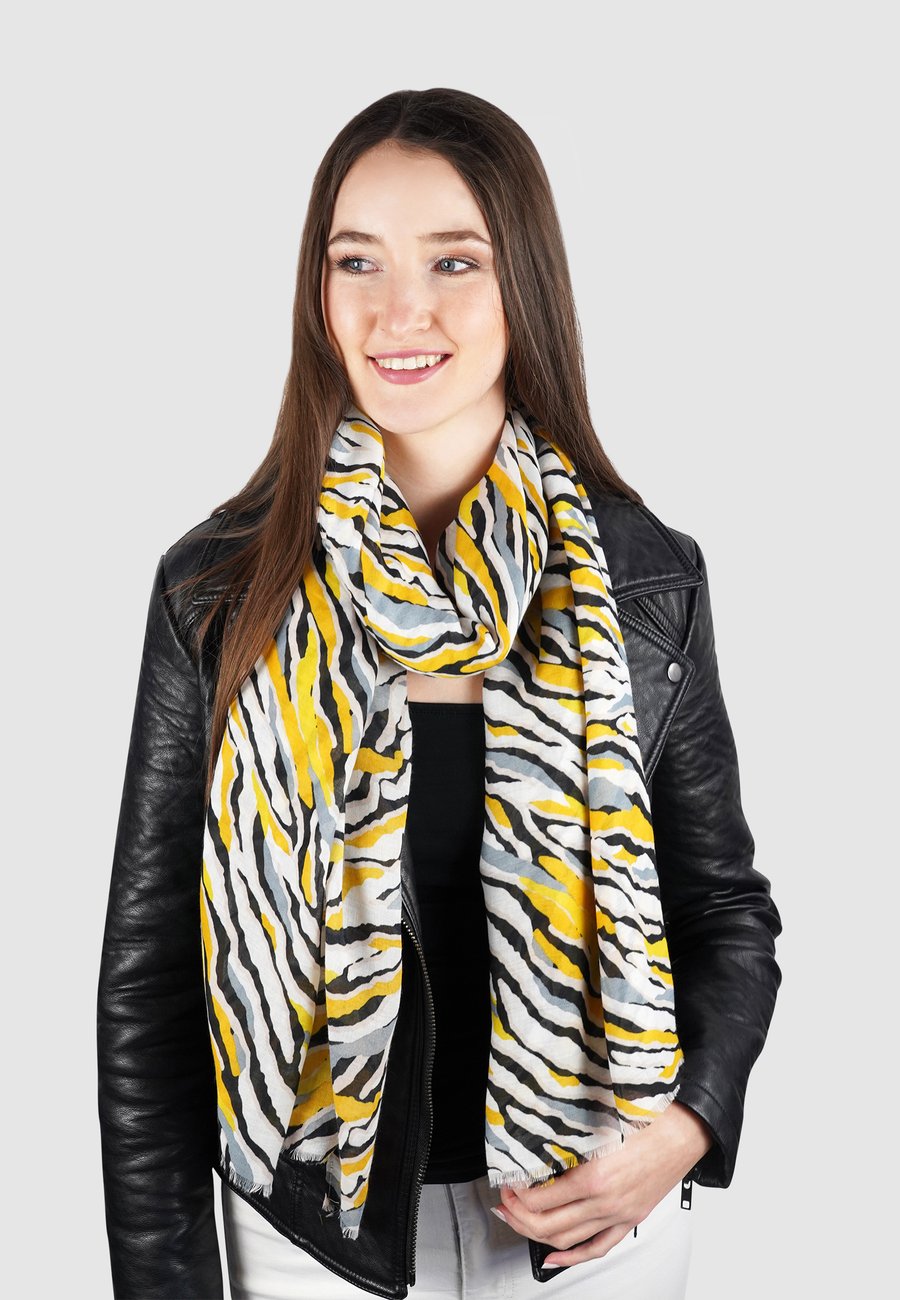 Шарф Harpa Scarf, E Yellow Black/Yellow
Шарф Harpa Scarf, E Yellow Black/Yellow