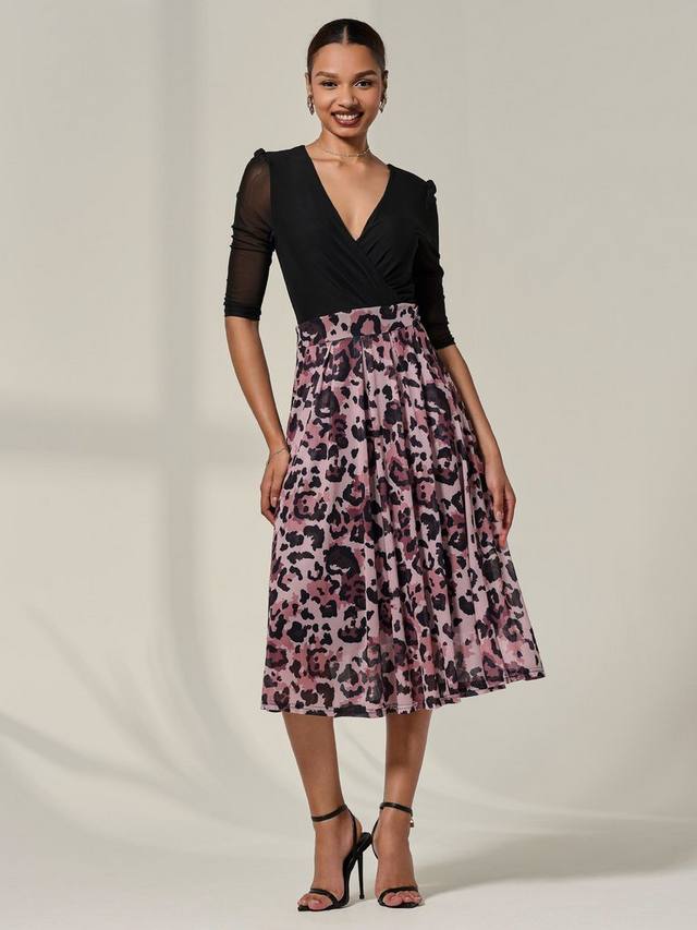 Двухцветное платье миди с сетчатыми вставками Jolie Moi, Pink
Двухцветное платье миди с сетчатыми вставками Jolie Moi, Pink