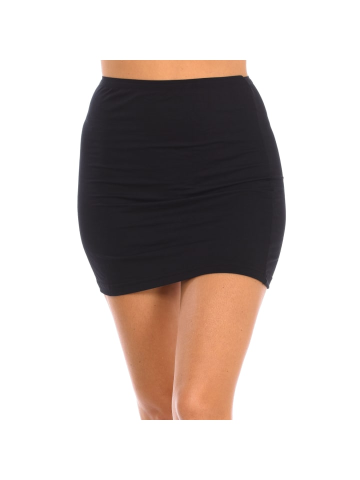 Короткая юбка черного цвета Q-en
Короткая юбка черного цвета Q-en