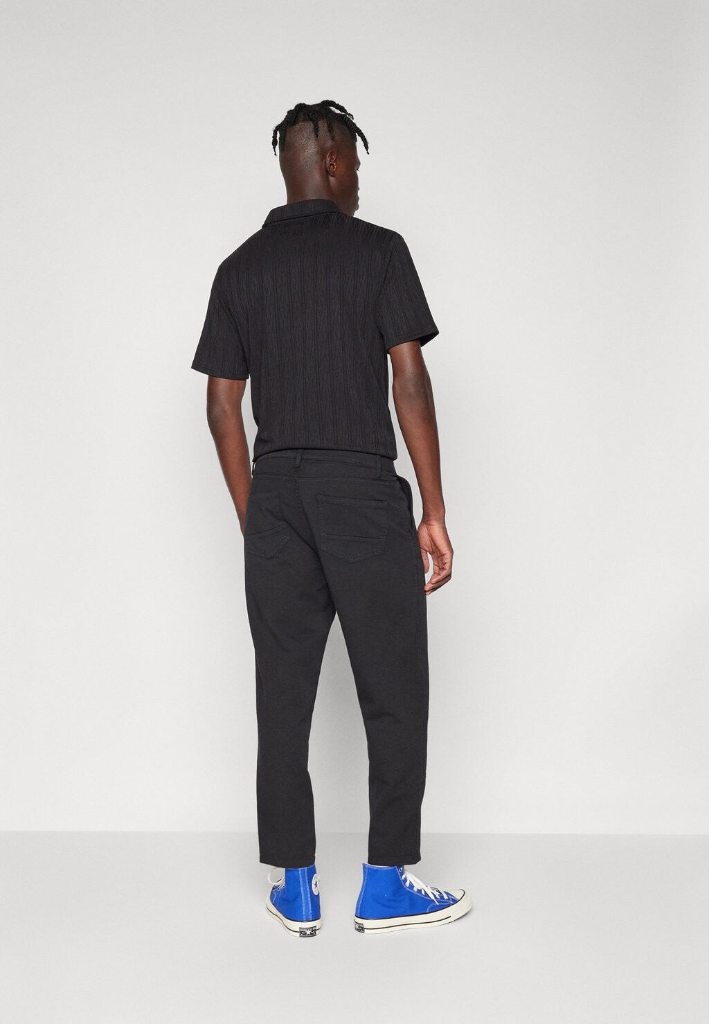 Джинсы прямого кроя Brave Soul, черный
Джинсы прямого кроя Brave Soul, черный