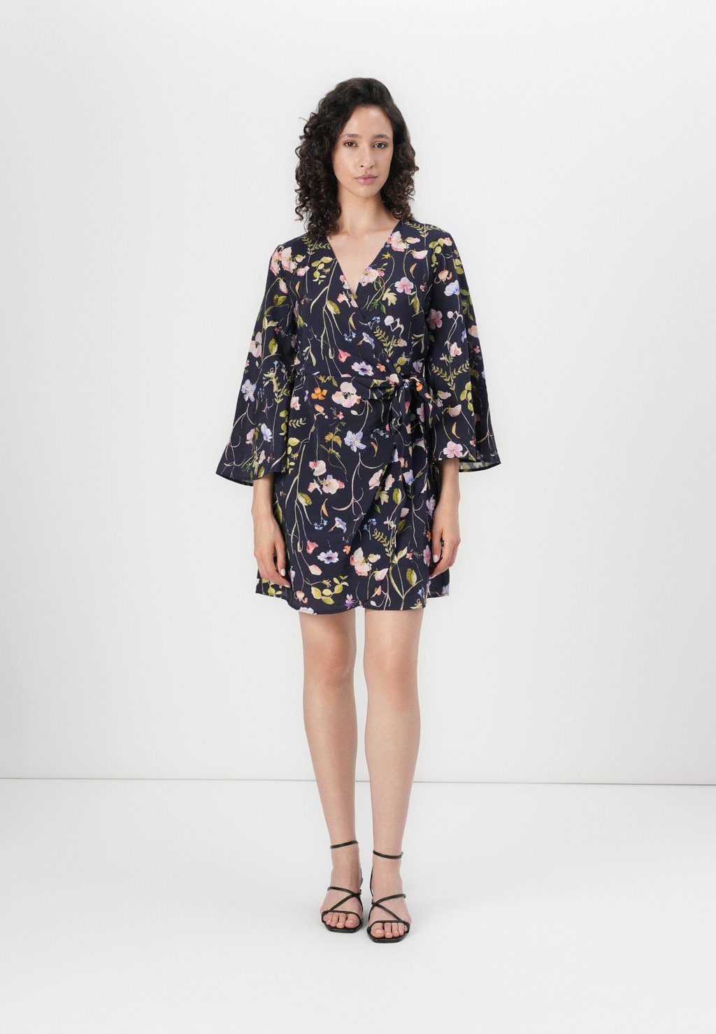 Повседневное платье TROYA LIFE JDY, темно-синий 
Повседневное платье TROYA LIFE JDY, темно-синий