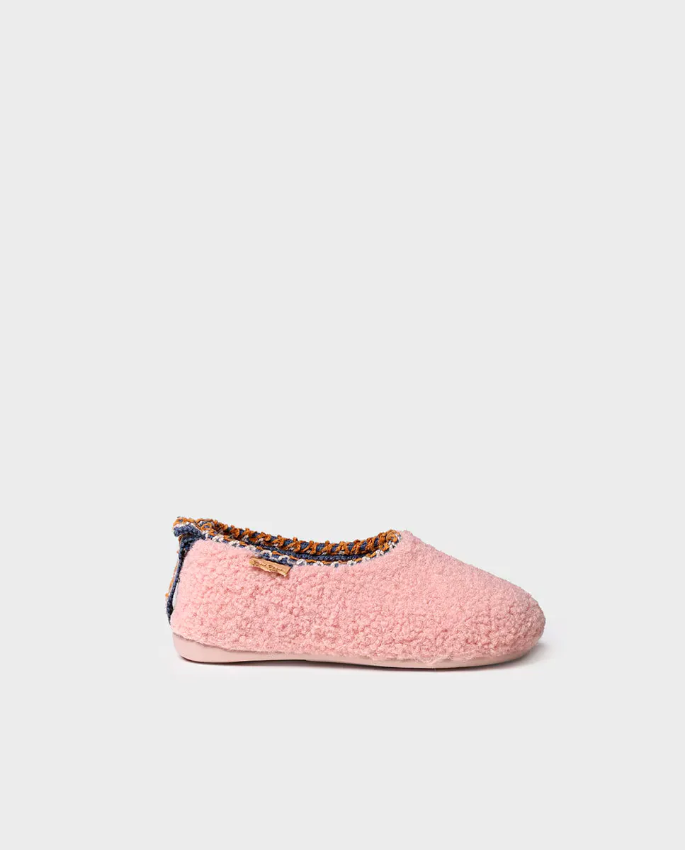 Детские закрытые тапочки из ткани с эффектом овчины Toni Pons, розовый
Детские закрытые тапочки из ткани с эффектом овчины Toni Pons, розовый