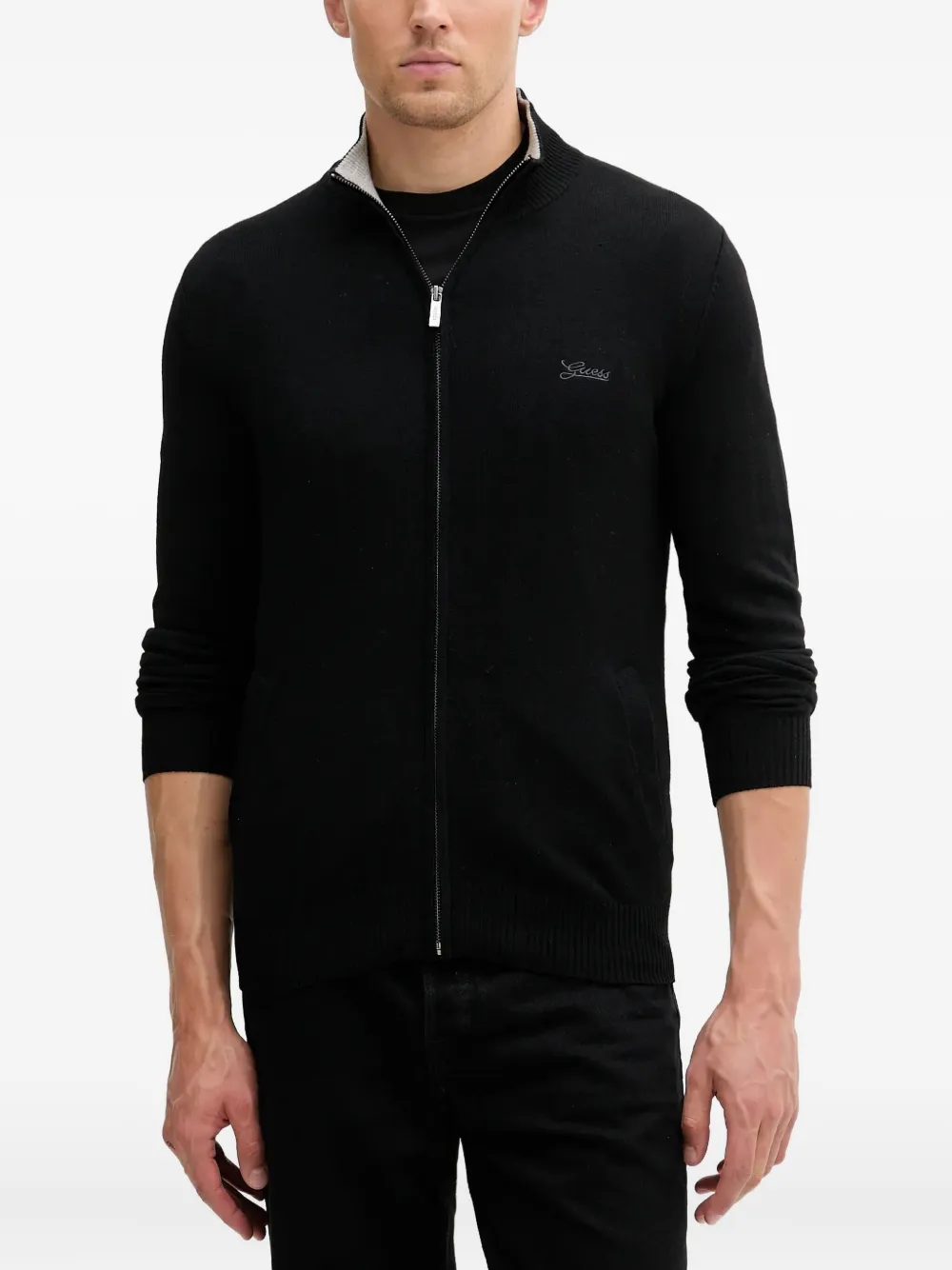 Свитер с логотипом на молнии GUESS USA, черный
Свитер с логотипом на молнии GUESS USA, черный