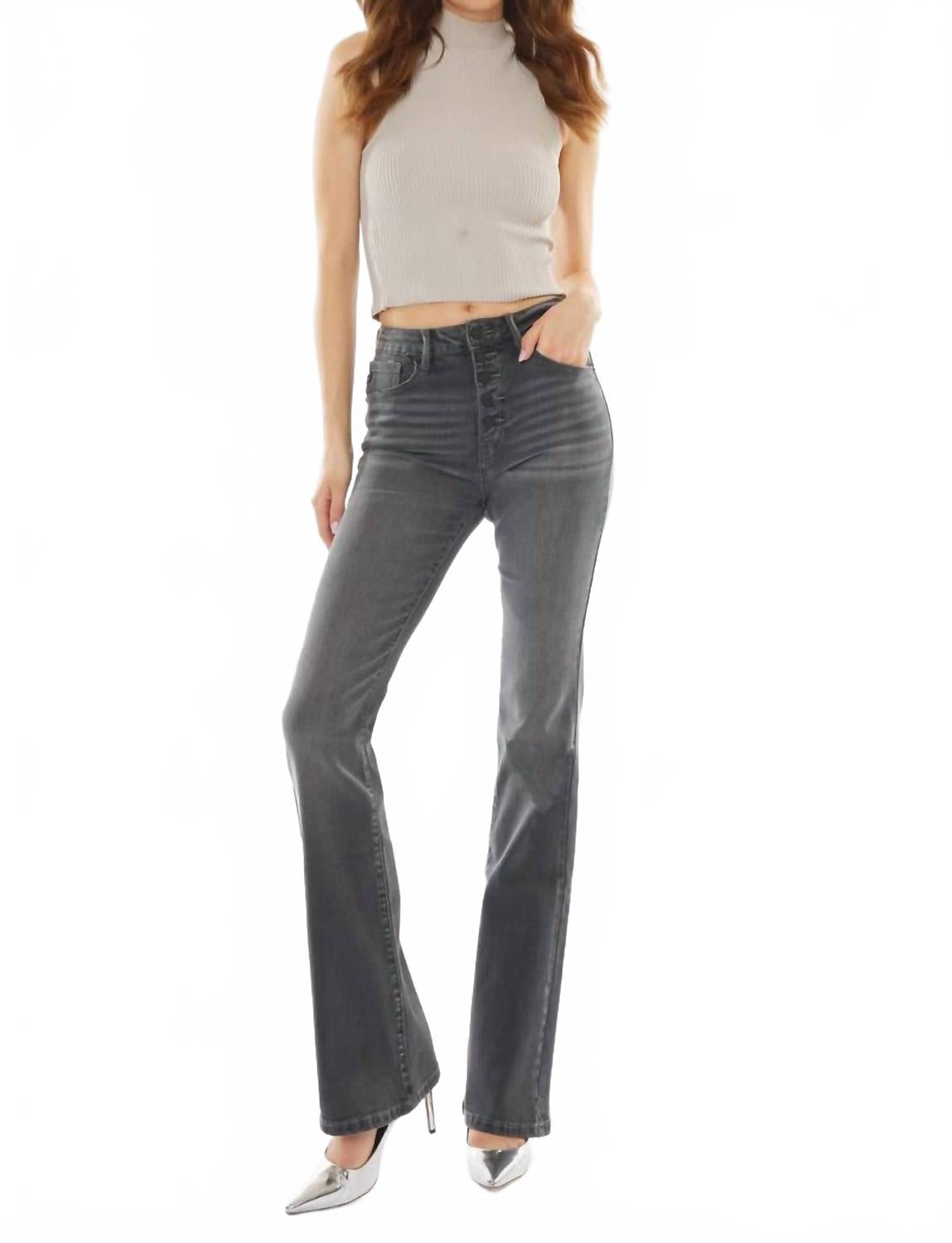 Серые джинсы-клеш с высокой посадкой KanCan, серый
Серые джинсы-клеш с высокой посадкой KanCan, серый