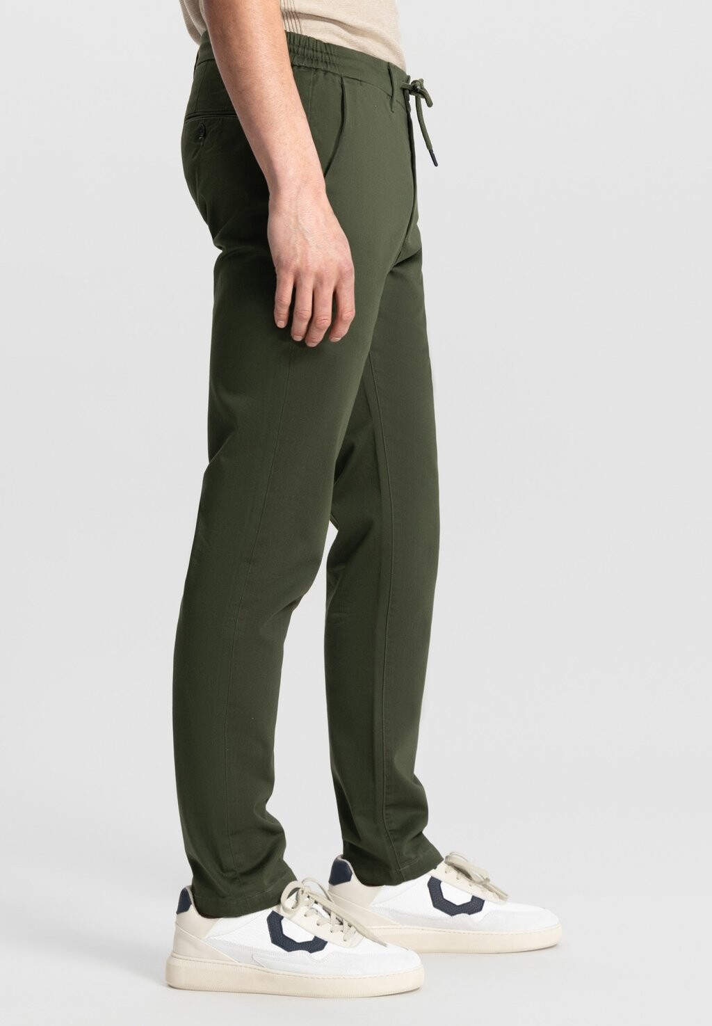 Чиносы LANCASTER Dstrezzed, темно-зеленый
Чиносы LANCASTER Dstrezzed, темно-зеленый