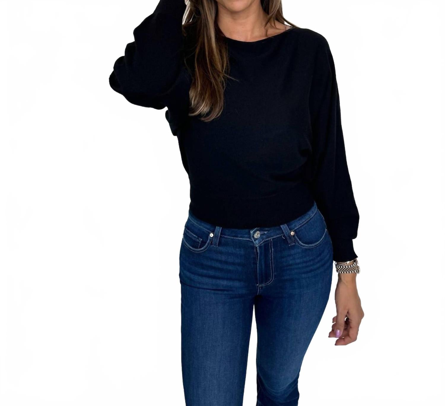 Свитер с рукавом долман в черном цвете KLd. Signature
Свитер с рукавом долман в черном цвете KLd. Signature