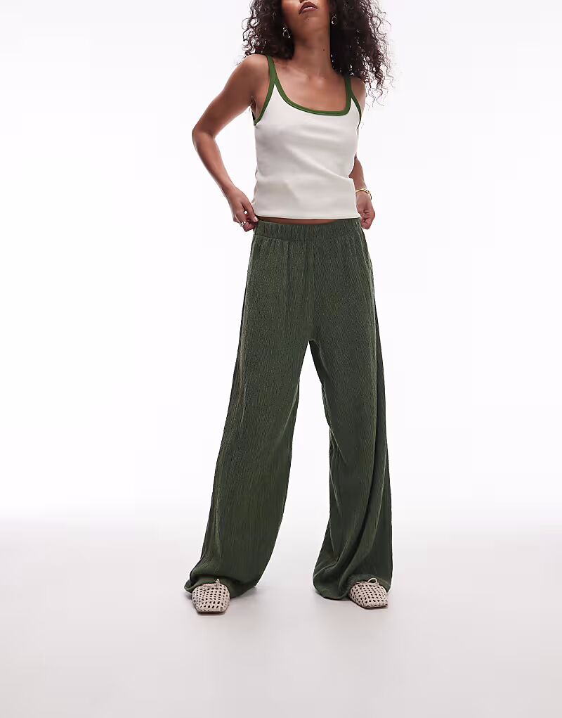 Широкие фактурные брюки Topshop цвета хаки
Широкие фактурные брюки Topshop цвета хаки