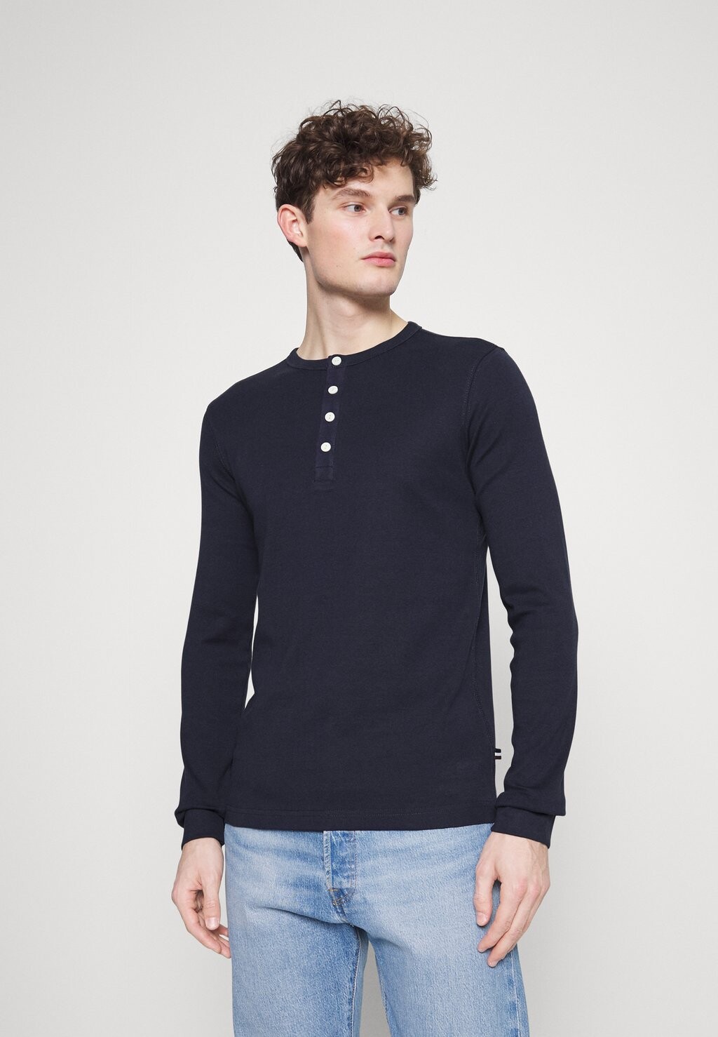 Топ с длинными рукавами SOLID GRANDDAD Lindbergh, цвет navy
Топ с длинными рукавами SOLID GRANDDAD Lindbergh, цвет navy