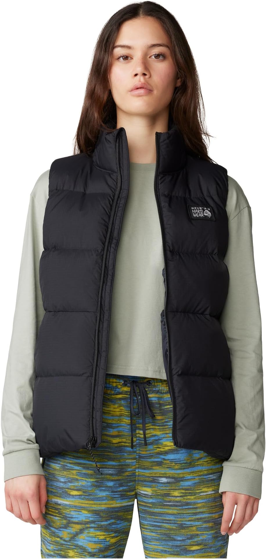 Жилет Mountain Hardwear Nevadan Down Vest, цвет Black 1 
Жилет Mountain Hardwear Nevadan Down Vest, цвет Black 1