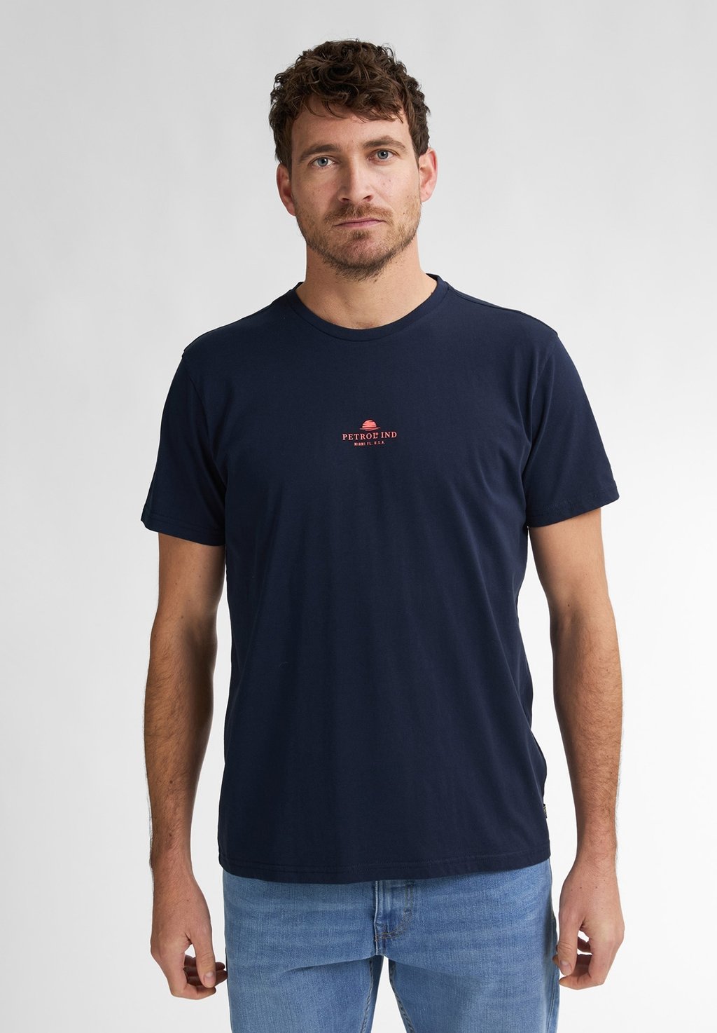 Базовая футболка Petrol Industries, темно-синий
Базовая футболка Petrol Industries, темно-синий