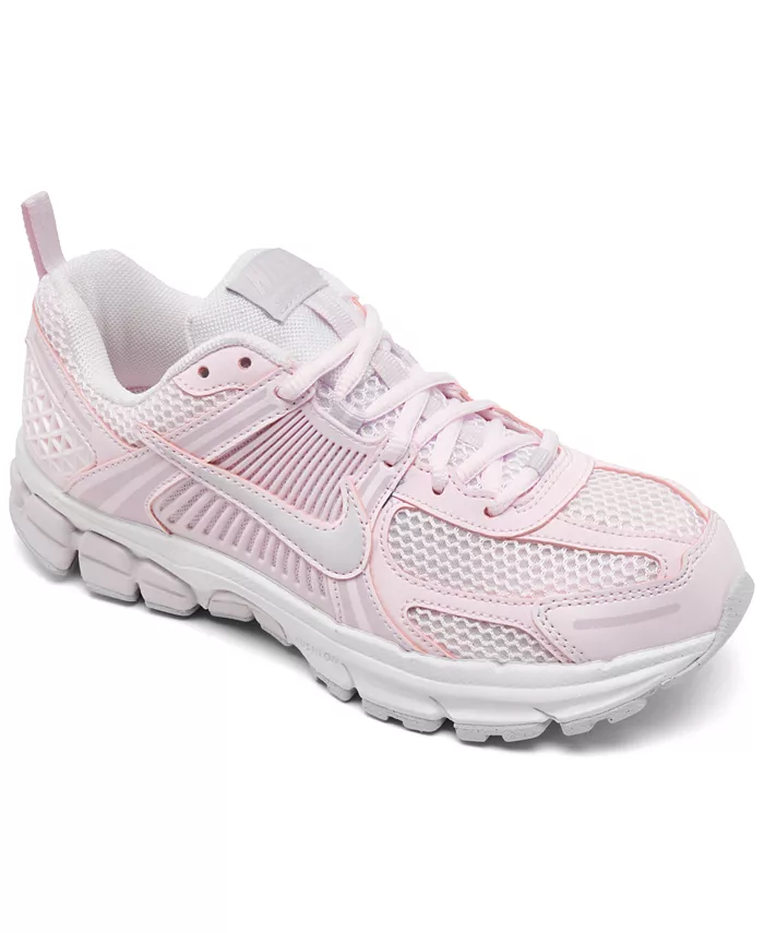 Кроссовки Vomero 5 Casual для девушек от Finish Line Nike, розовый
Кроссовки Vomero 5 Casual для девушек от Finish Line Nike, розовый