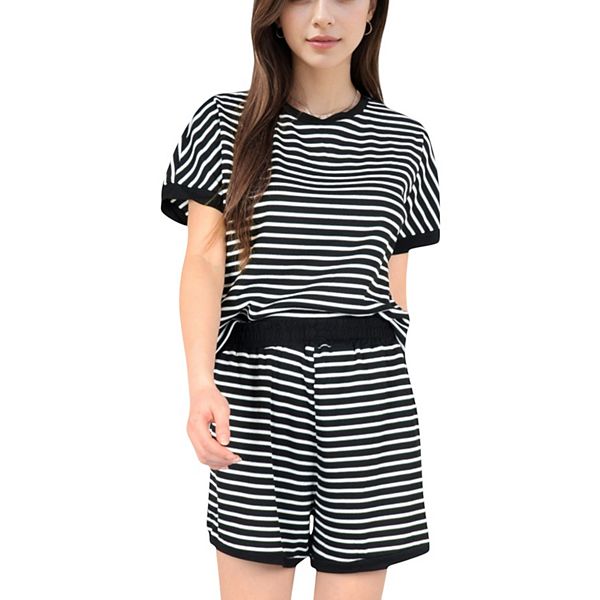 Женский полосатый лоунж-сет с топом с короткими рукавами и шортами на резинке Anna-Kaci, Black
Женский полосатый лоунж-сет с топом с короткими рукавами и шортами на резинке Anna-Kaci, Black