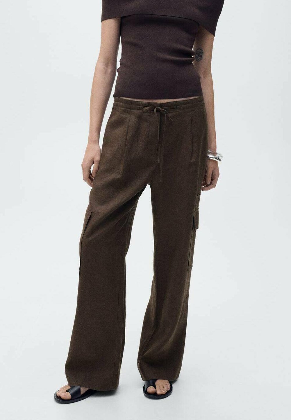 Брюки карго Mango, коричневый
Брюки карго Mango, коричневый